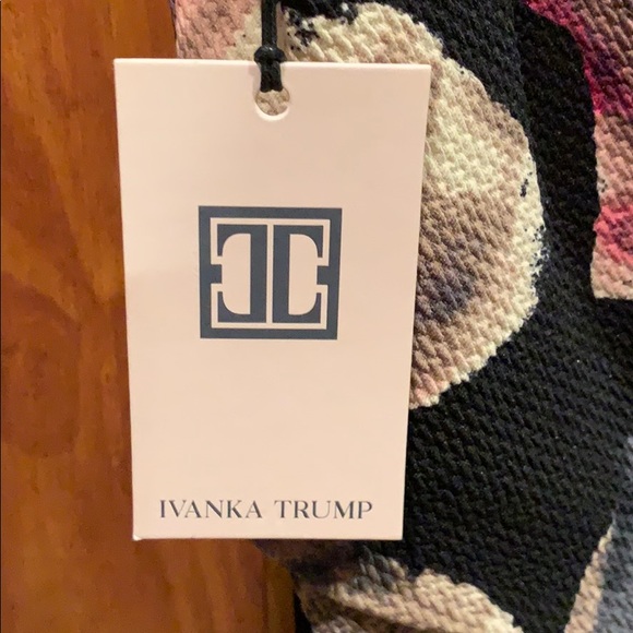 Dress - Picture 4 of 5